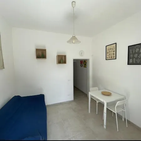 House Garibaldi Πίζα