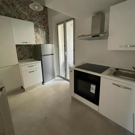 House Garibaldi * Πίζα